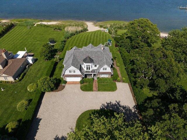 House for sale in Wainscott, New York