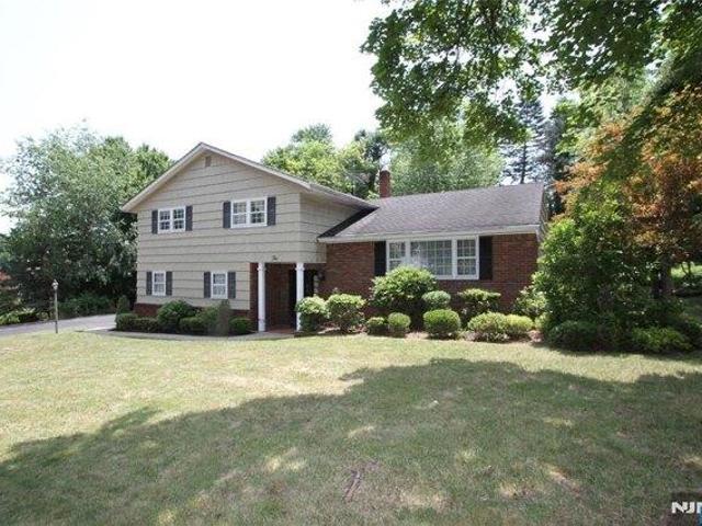 House for sale in Montvale, New Jersey