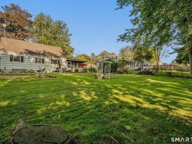 House for sale in Four Corners, Montville
