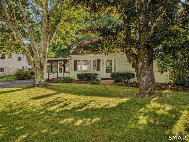 House for sale in Four Corners, Montville