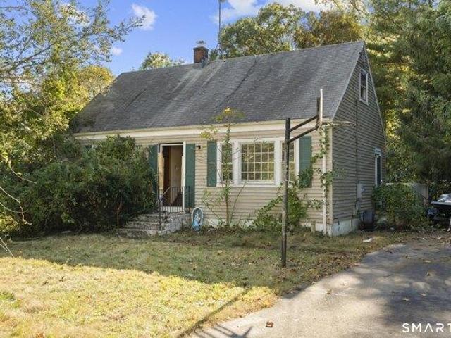 House for sale in Four Corners, Montville