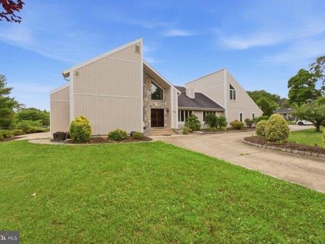 House for sale in Moorestown, New Jersey