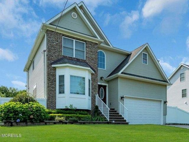 House for sale in Monmouth, New Jersey