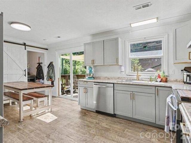 House for sale in Mount Holly, North Carolina