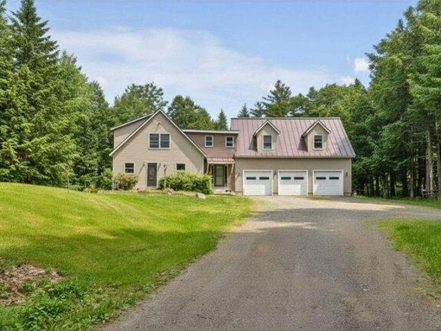 House for sale in Mount Vernon, Maine
