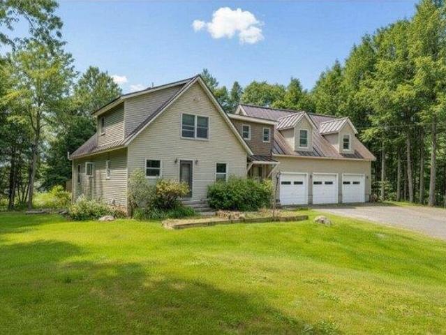 House for sale in Mount Vernon, Maine