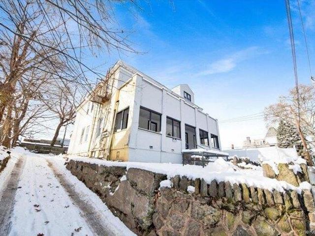 House for sale in Mount Vernon, New York