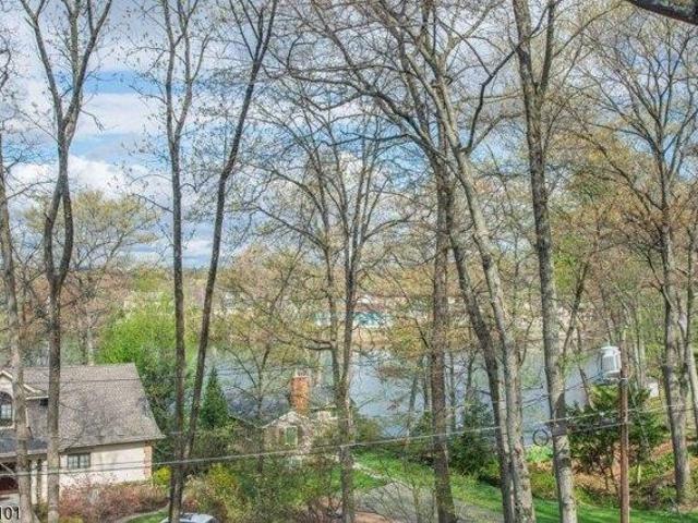 House for sale in Mountain Lakes, New Jersey