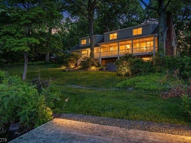 House for sale in Mountain Lakes, New Jersey