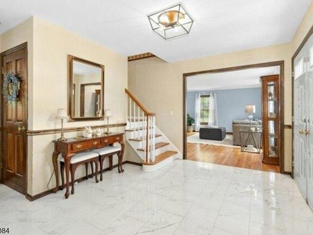 House for sale in Mountainside, New Jersey