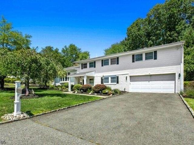House for sale in Mountainside, New Jersey