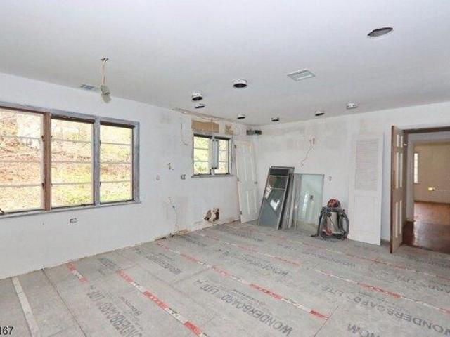 House for sale in Mountainside, New Jersey