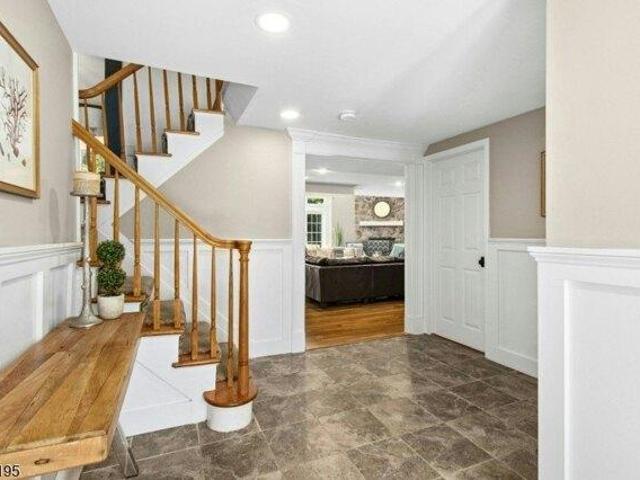 House for sale in Mountainside, New Jersey