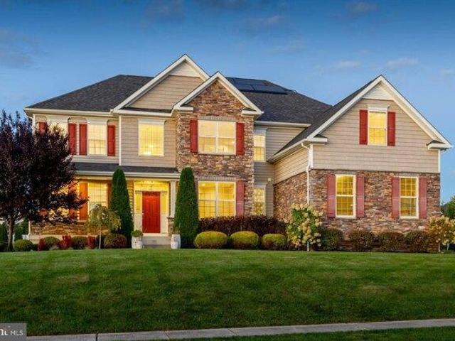 House for sale in Estates At Devonshire, Harrison Township