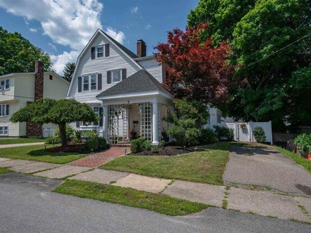 House for sale in New Hampshire