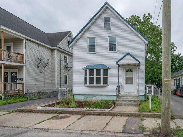 House for sale in New Hampshire