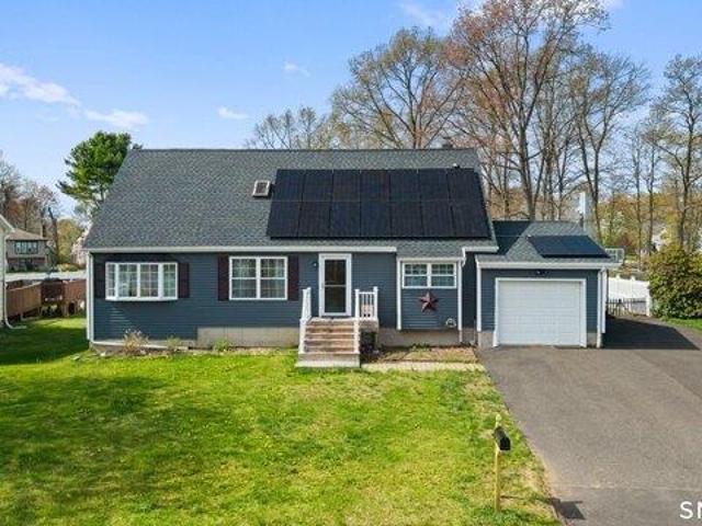 House for sale in Naugatuck, Connecticut