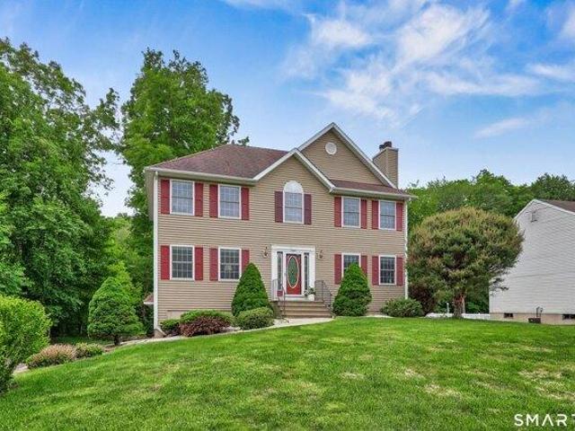House for sale in Naugatuck, Connecticut