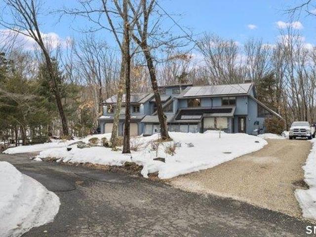House for sale in Naugatuck, Connecticut