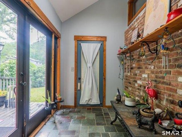 House for sale in Naugatuck, Connecticut