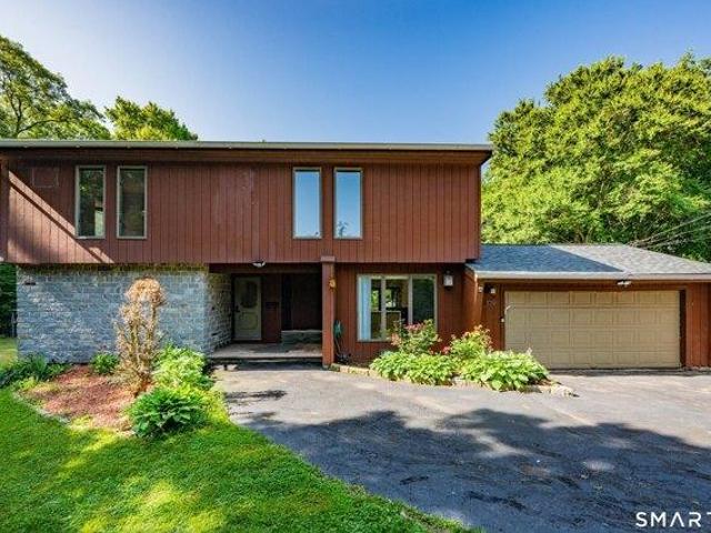 House for sale in Naugatuck, Connecticut