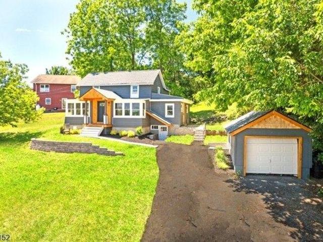 House for sale in Netcong, New Jersey