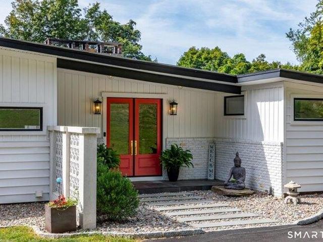 House for sale in New Fairfield, Connecticut