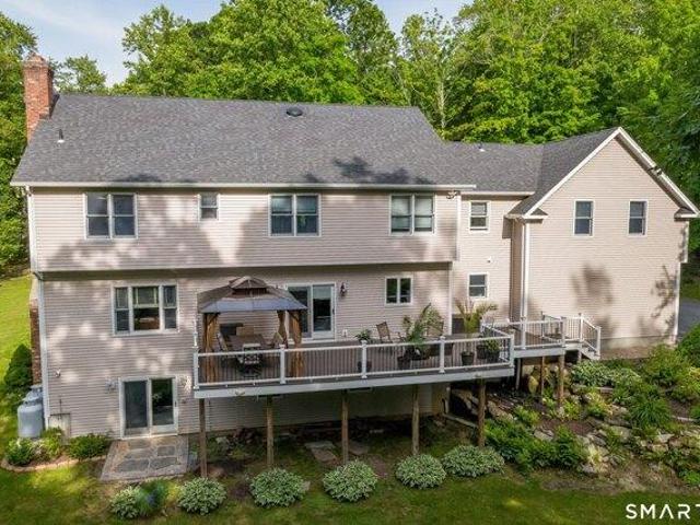 House for sale in New Fairfield, Connecticut
