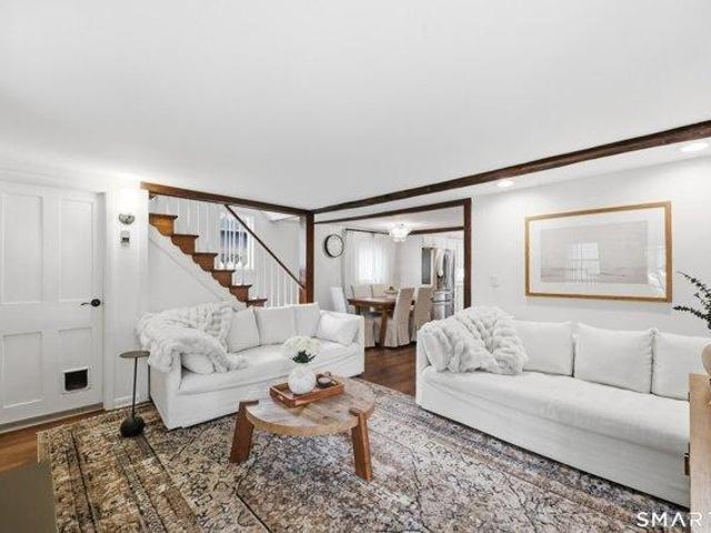 House for sale in Puddle Town, New Hartford