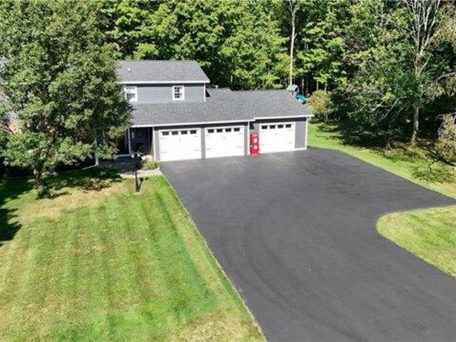 House for sale in Oneida, New York
