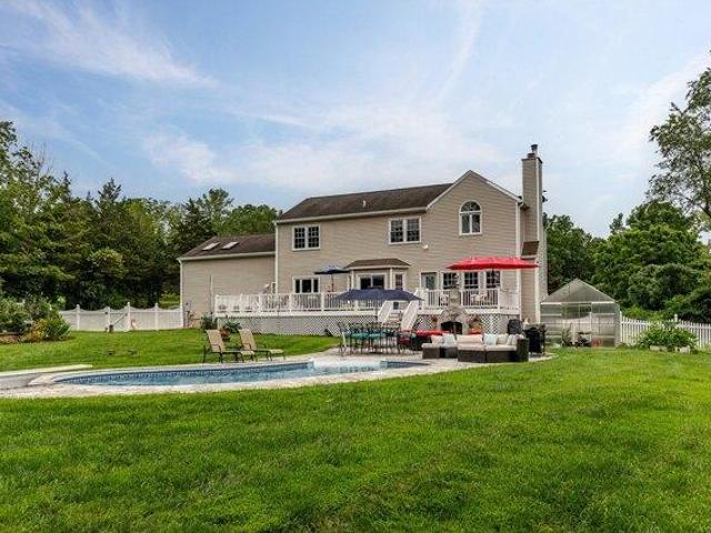 House for sale in Gaylordsville, Connecticut