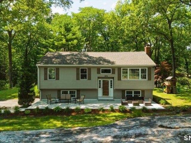 House for sale in Gaylordsville, Connecticut
