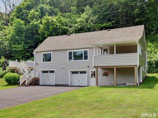 House for sale in Gaylordsville, Connecticut