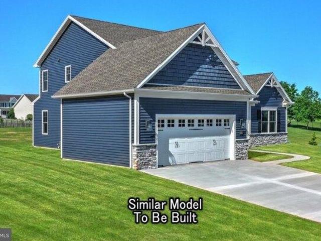 House for sale in New Oxford