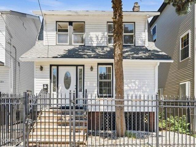 House for sale in Newark, New Jersey