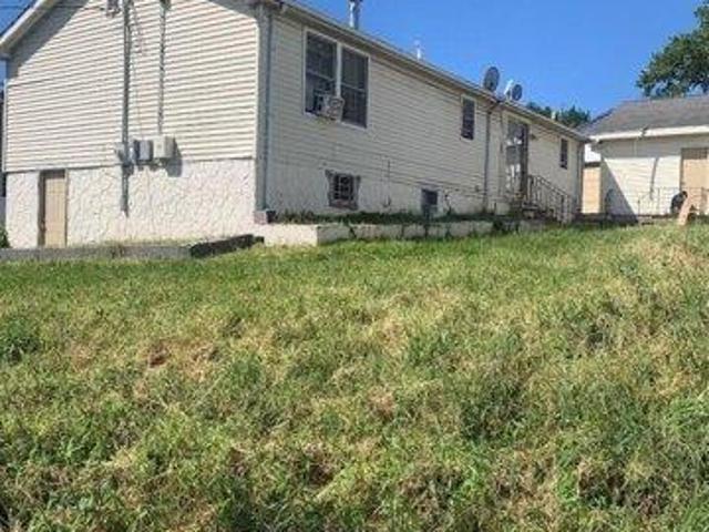 House for sale in Newark, Essex County