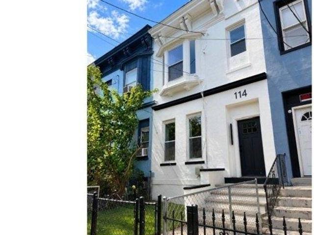House for sale in Newark, Essex County