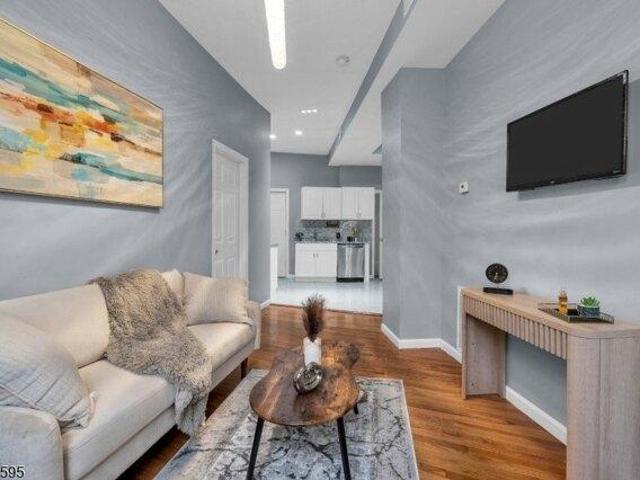 House for sale in Newark, Essex County