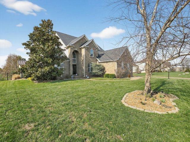 House for sale in Newburgh, Indiana