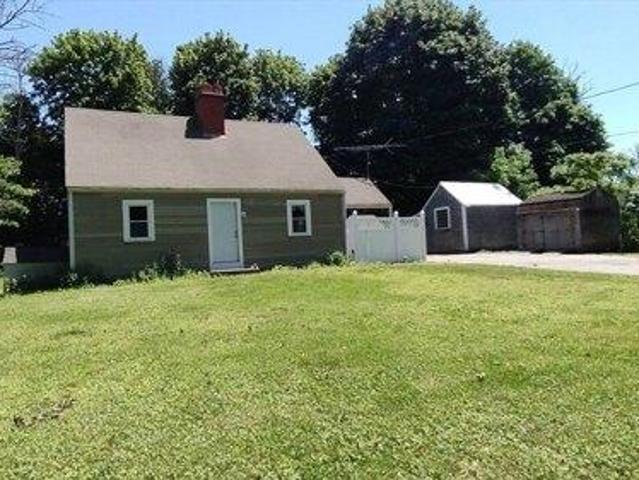 House for sale in Byfield, Massachusetts