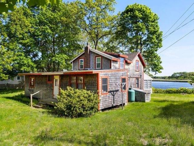 House for sale in Byfield, Massachusetts