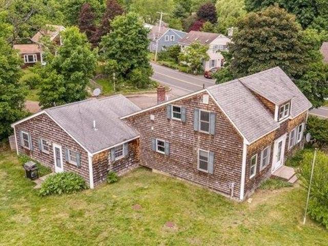 House for sale in Byfield, Massachusetts