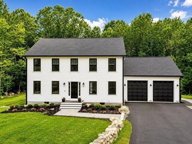 House for sale in Byfield, Massachusetts