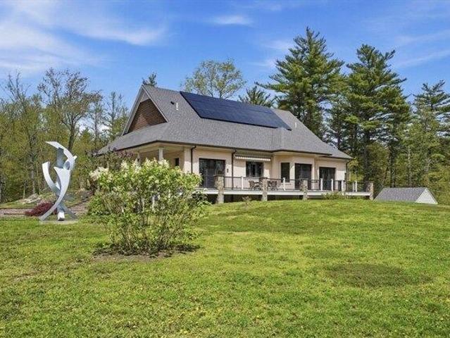 House for sale in Byfield, Massachusetts