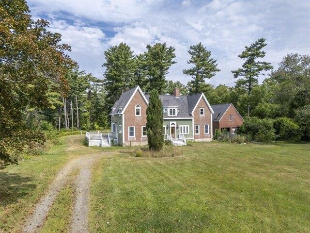 House for sale in Byfield, Massachusetts