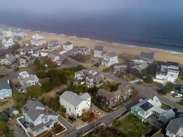 House for sale in Plum Island, Newbury