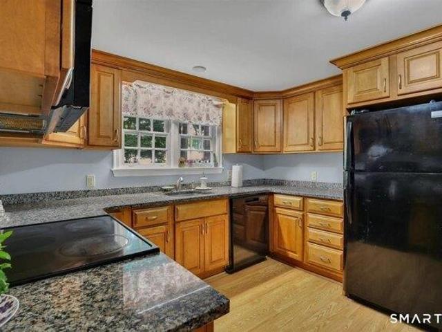 House for sale in Newington, Capitol Planning Region