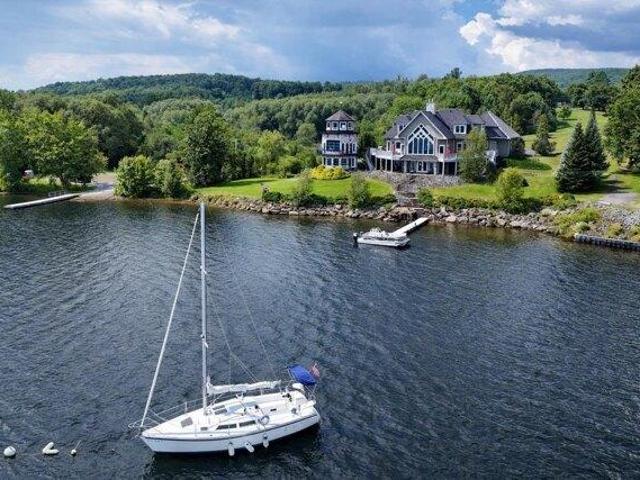 House for sale in Newport, Vermont