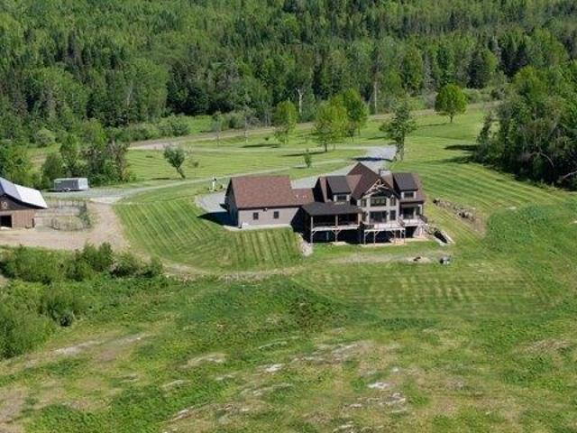 House for sale in Newport, Vermont