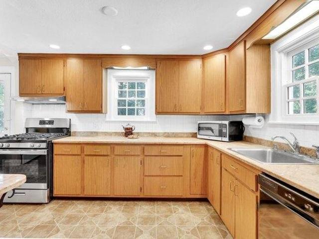 House for sale in Waban, Newton
